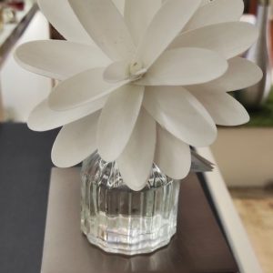 profumatore fiore bianco Muhà - Nobile bomboniere e articoli da regalo